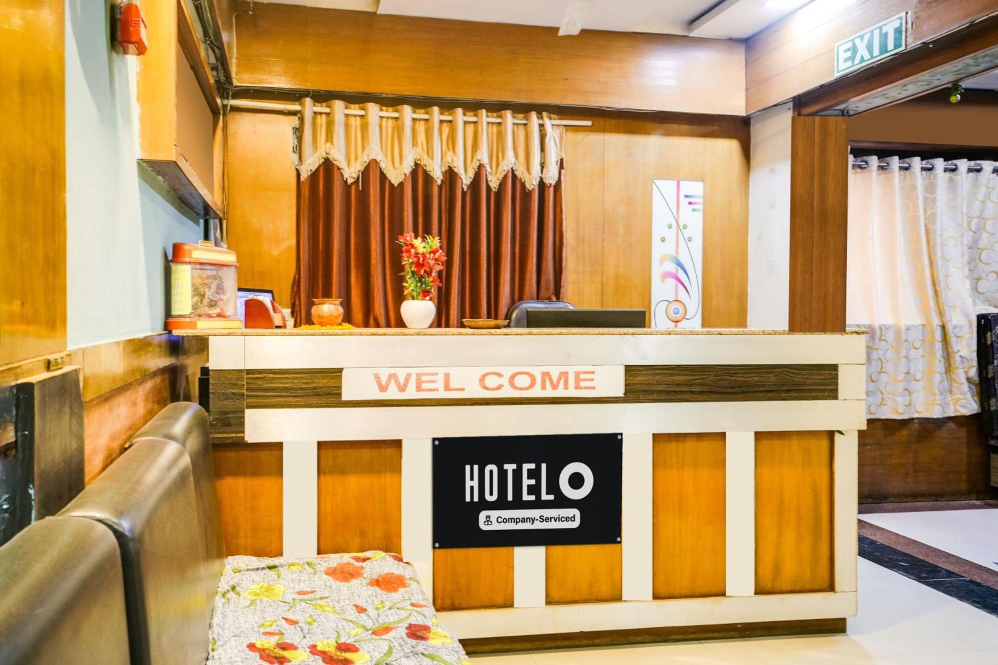 Hotel O Vanya Palace Ahmedabad Exterior foto