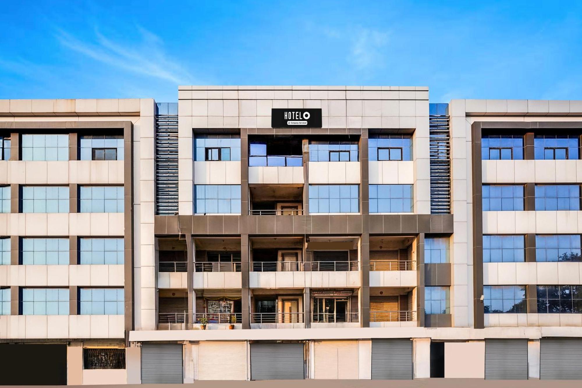 Hotel O Vanya Palace Ahmedabad Exterior foto
