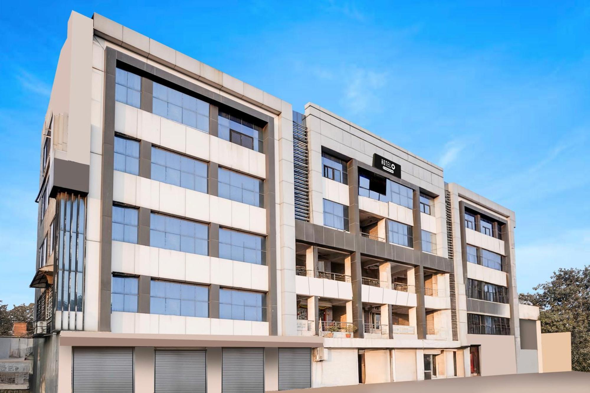 Hotel O Vanya Palace Ahmedabad Exterior foto